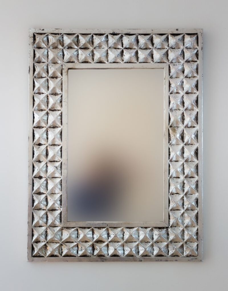 Espejo decorativo de madera Batik Ceblong de 60x80cm en Plata (envejecida)