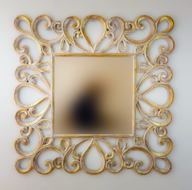 Espejo decorativo de madera Almora de 120x120cm en blanco y pan de oro