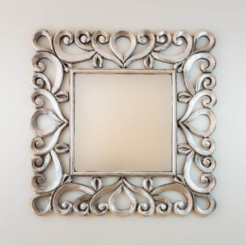 Espejo decorativo de madera Almora de 80x80cm en Plata (envejecida)