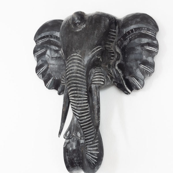 Figura elefante de pared tallada en madera de 50x45cm. Acabado negro