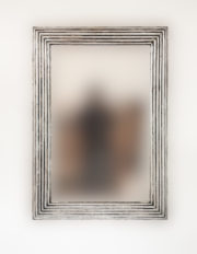 Espejo decorativo de madera Bulig de 70x100 en Plata (envejecida)