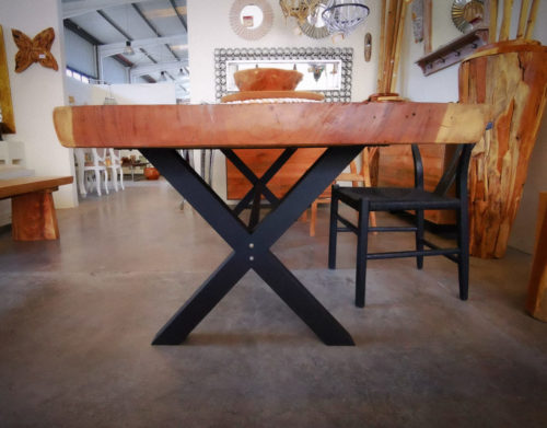 Mesas de suar de madera rústica con pata metal
