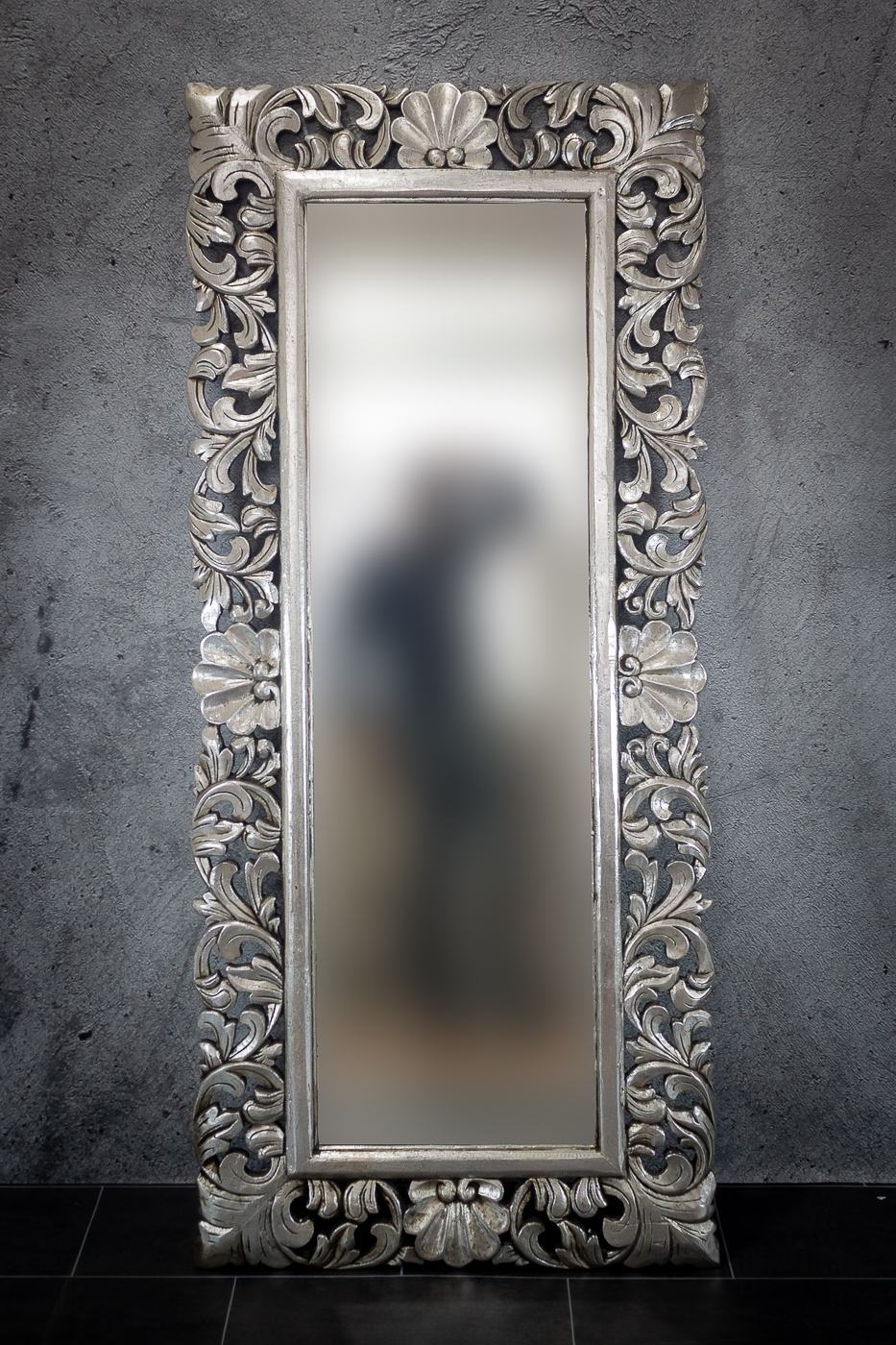 Espejo decorativo de pared en madera Beladona Plata (envejecida)