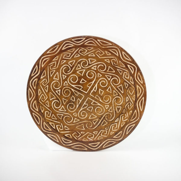 Plato de madera tallado con motivos étnicos de 50cm. MiRococo