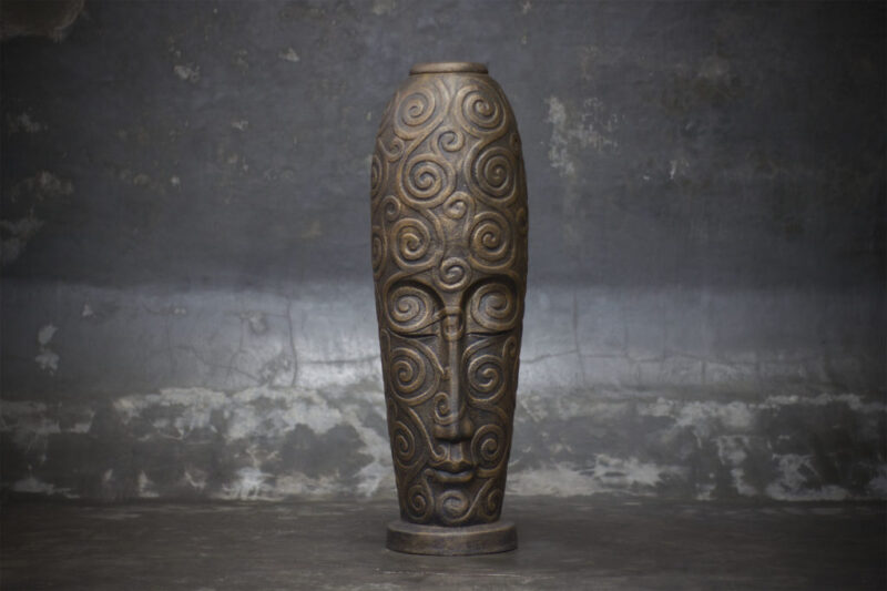 Moai de cerámica para florero o paragüero