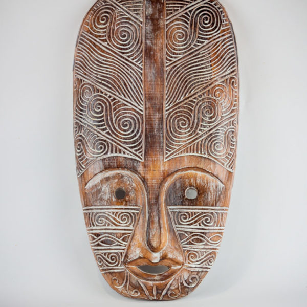 Máscara étnica decorativa tallada en madera de forma artesanal de 60cm. MiRococo