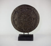 Calendario decorativo Maya sobre pedestal de 45cm
