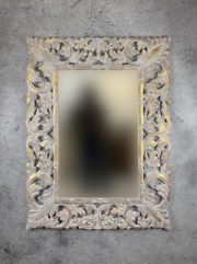Espejo decorativo de madera Renaisance de 120x90 en blanco y pan de oro