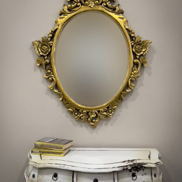 Espejo de pared decorativo Anggur Ovaled de 100x80cm en Oro (envejecido)