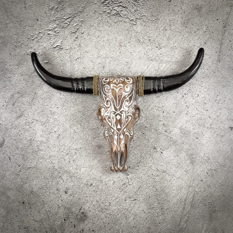 Calavera Bufalo Wall tallada en madera de 70x50cm acabado natural decapado