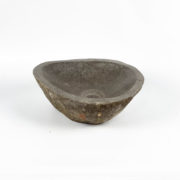 Lavabo pequeño de piedra de rio. Pica de baño (imagen real). De 31 x 27cm | Baños de piedra bonitos en mirococo.com