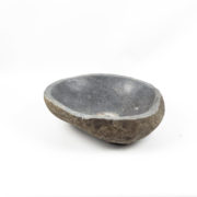 Lavabo pequeño de piedra de rio. Pica de baño (imagen real). De 32 x 28cm | Baños de piedra bonitos en mirococo.com
