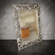 Espejo decorativo de madera Renaisance de 180X140 en Plata (envejecida)