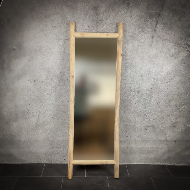 Espejo de troncos de teca de 170x56cm