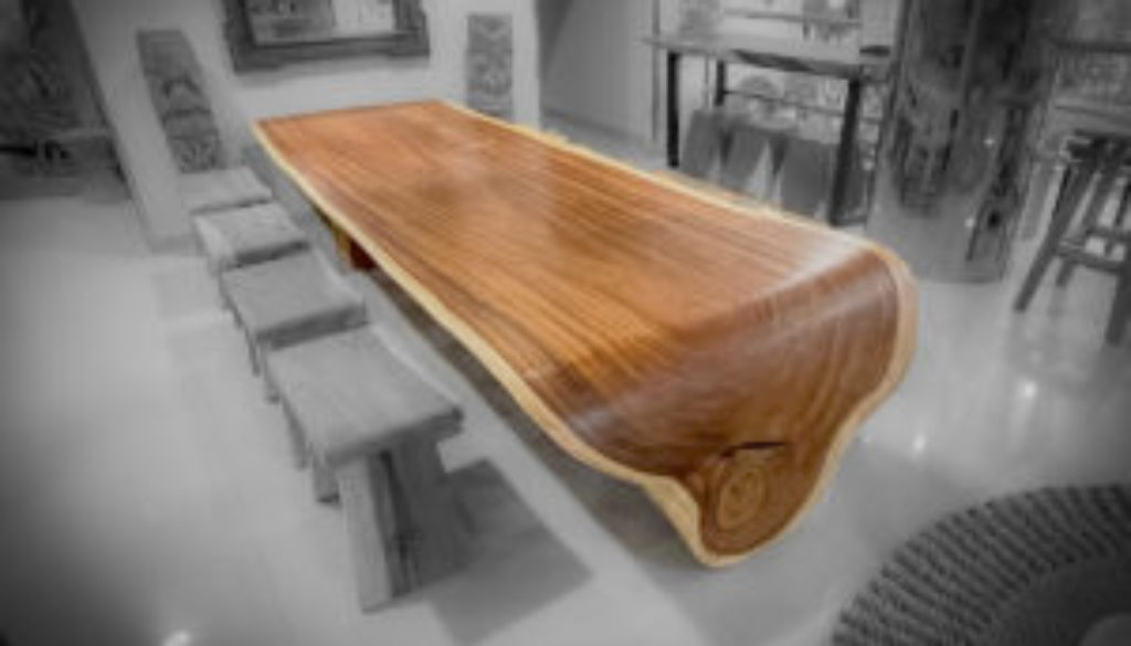 Mesa baja con pata curva