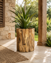 cubo maceta teca rusticaa Auxiliar decorativo en troncos madera restaurada de Teca de 60cm