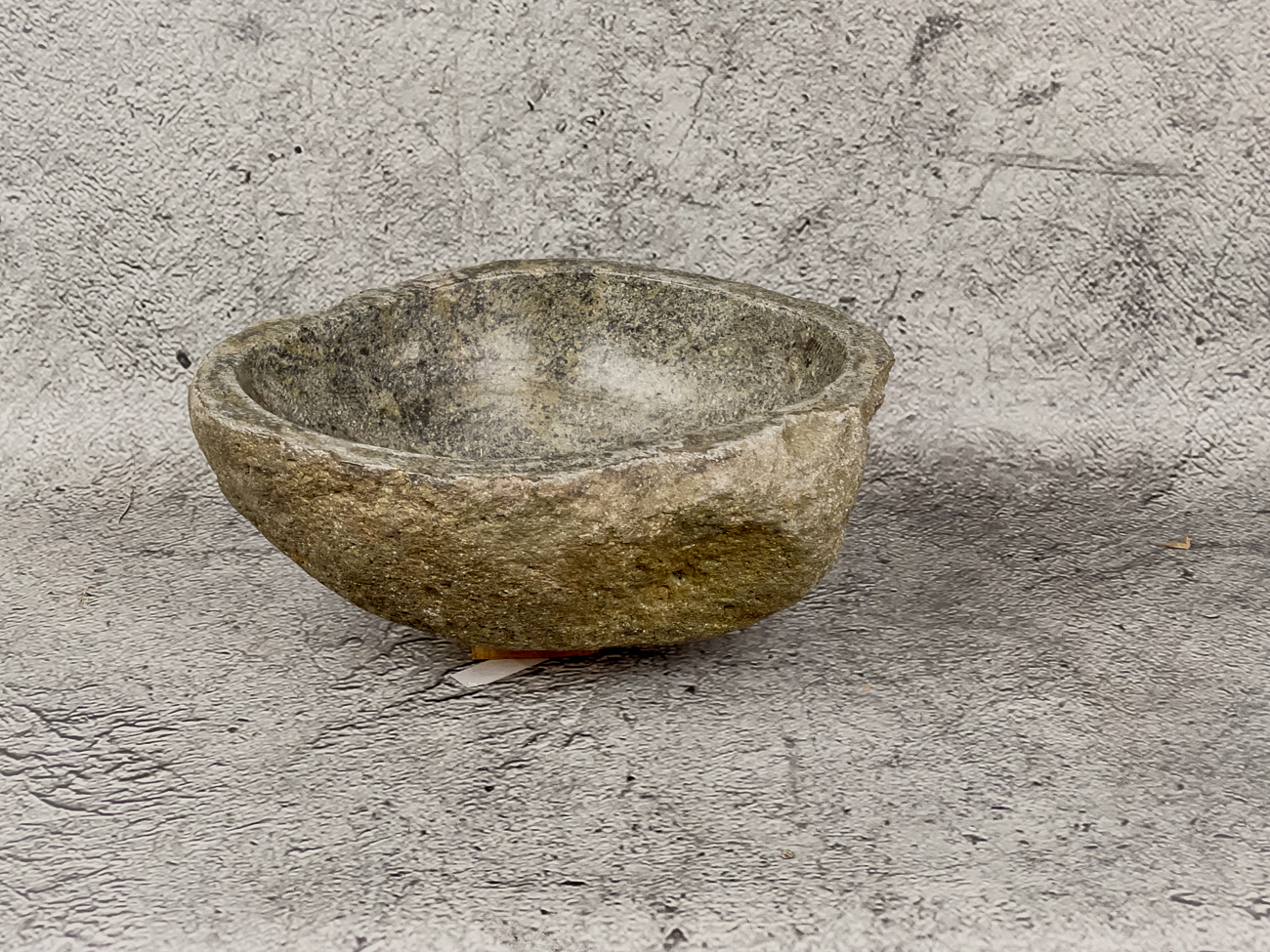WRIII25-17-2 Lavabo natural pequeño de piedra de rio (imagen real). De 28x38cm