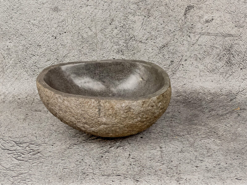 Lavabo natural pequeño de piedra de rio (imagen real). De 36x27cm