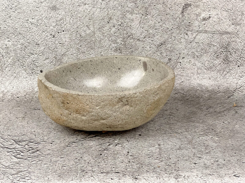 Lavabo natural pequeño de piedra de rio (imagen real). De 38x26cm