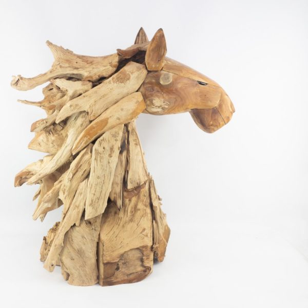 Cabeza decorativa de caballo realizada con raçices de teca